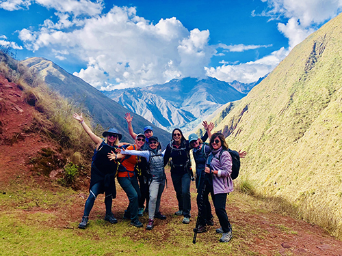 Women's Quest on a hiking trip in Peru