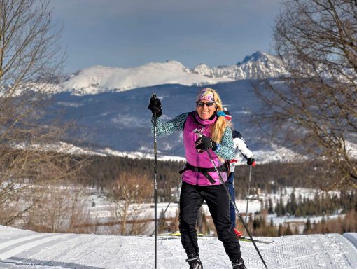 Colleen, founder of womens quest, skiing in Colorado
